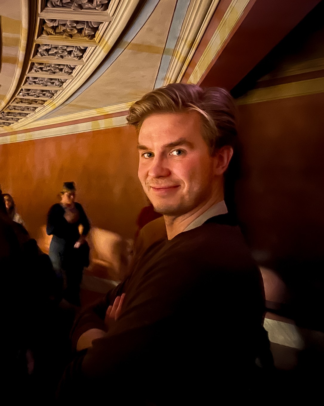 Cosmo Jenytin Vihreät Espoo kuntavaaliehdokas 2025 sisällä